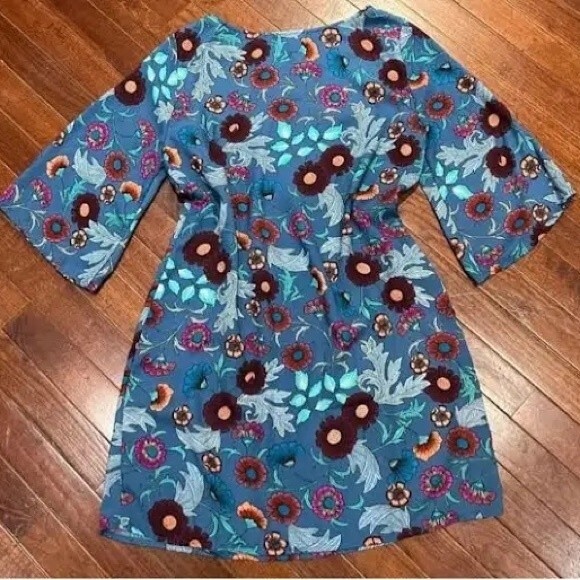 Blue floral shift dress size medium - Picture 4 of 6